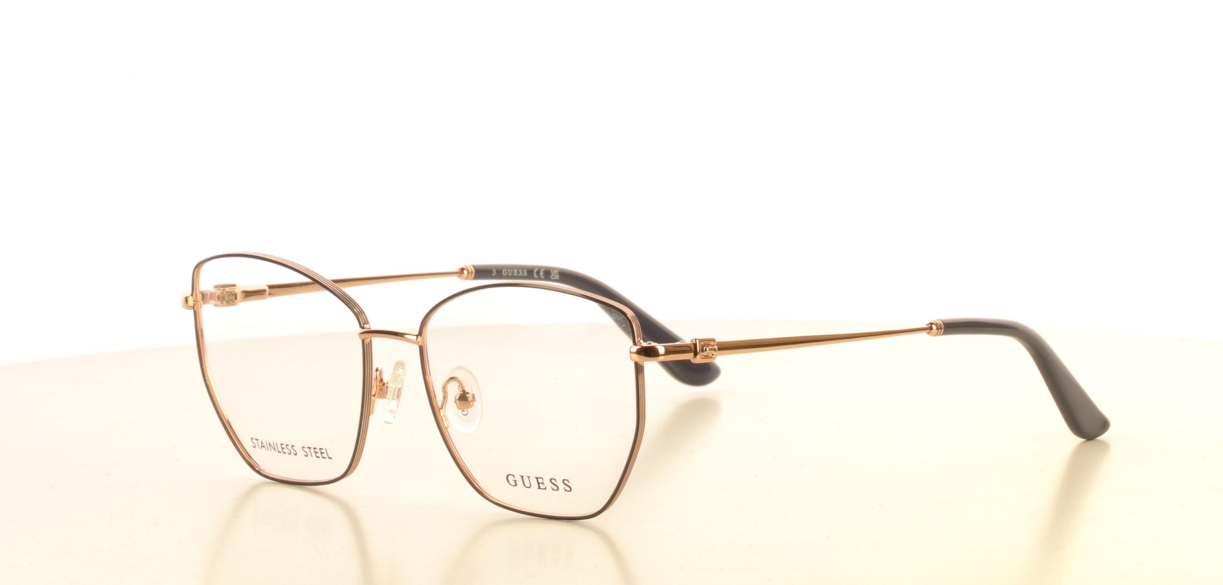 Rama ochelari vedere Guess